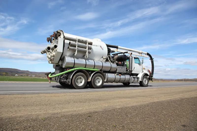 Vacuum trucks gallery 2