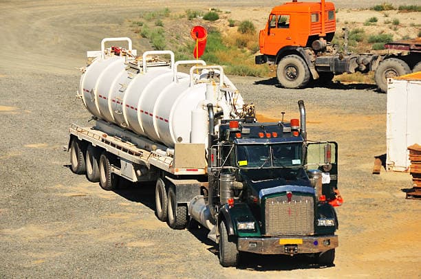 Vacuum trucks gallery 3